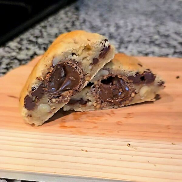 NY style Ferrero Rocher stuffed cookie with hazelnuts – galleta Ferrero Rocher, Jaimes Artisan Bakery