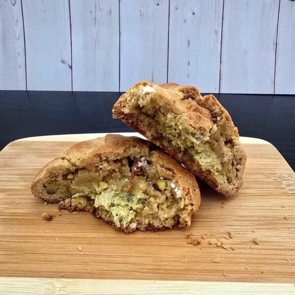 NY style pistachio stuffed cookie – galleta rellena de pistacho, Jaimes Artisan Bakery